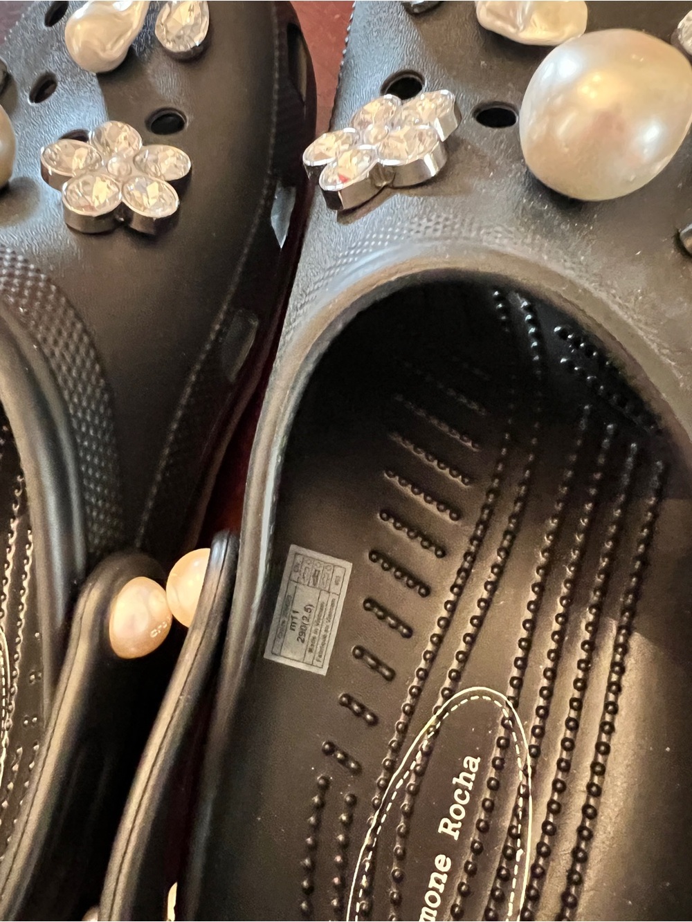 SIMONE ROCHA x CROCS Classic Clog in Black Pearls Rhinestones Limited Edition - Picture 11 of 12